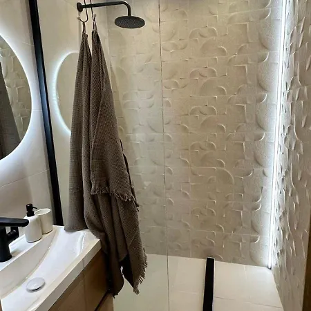 High End Elegant Living & Free Parking Apartment Sofia